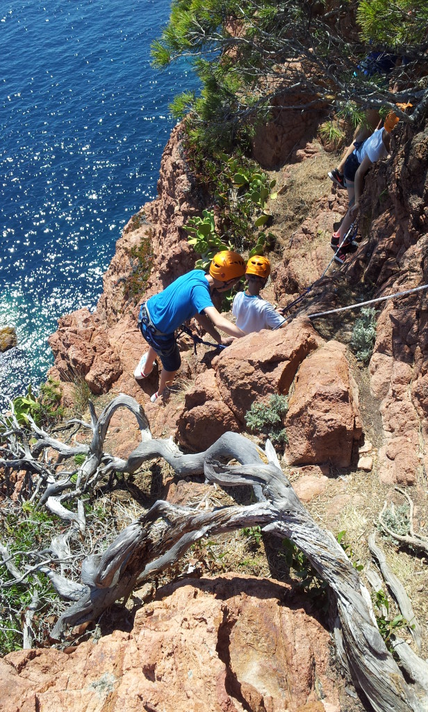 activités ados, escalade, rappel, parcours aventure, via ferrata, 83, 06, 13